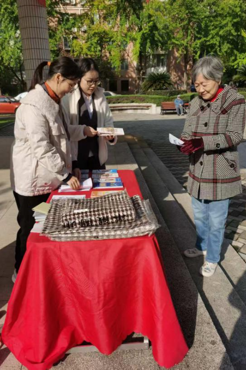 筑牢反诈骗防线，为老人送去温暖：广发银行武