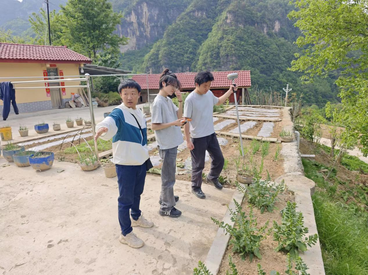 鐜嬩繆鏉拌€佸笀甯﹂槦寮€灞曚笉鍔ㄤ骇瀹炲湴娴嬬粯浣滀笟.png.png